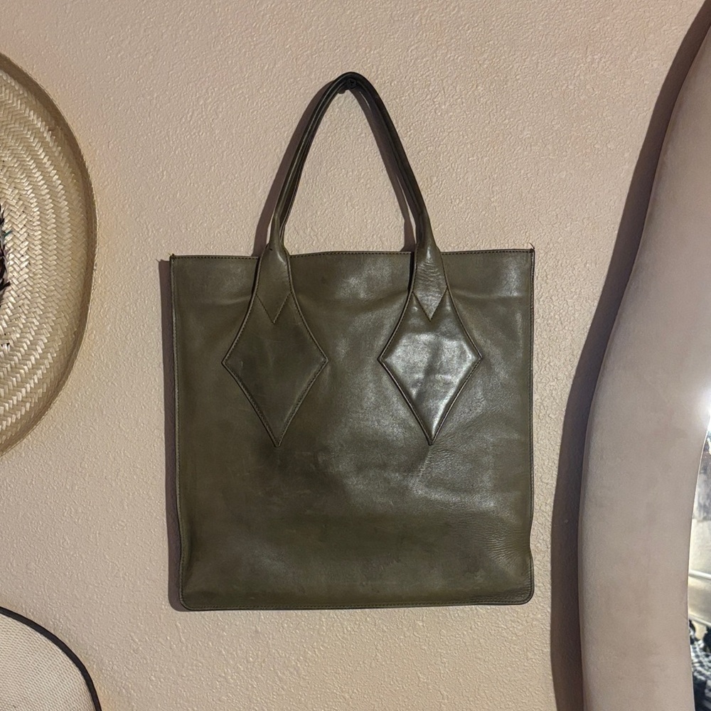 VIVIENNE WESTWOOD OLIVE LEATHER HANDBAG